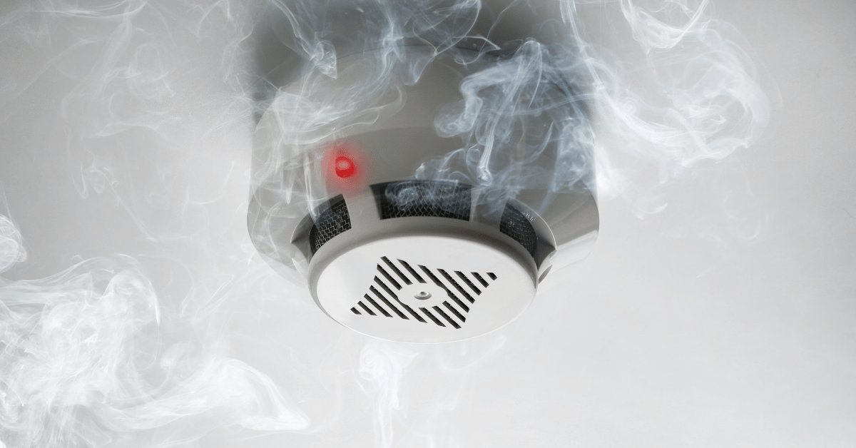  Come scegliere un rivelatore di fumo: differenze tra ottico e termico